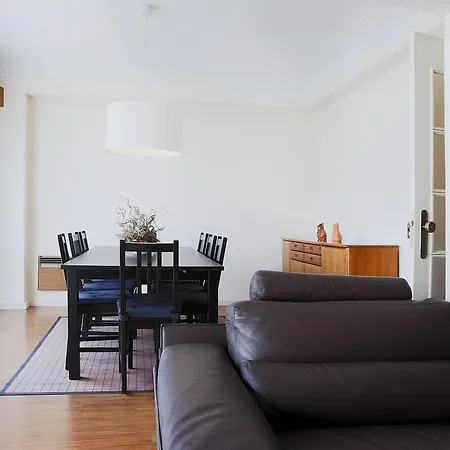 Apartment Downtown With Terrace - 4 Bedrooms *
