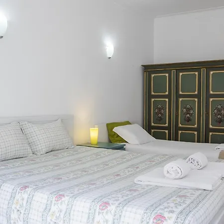 Downtown With Terrace - 4 Bedrooms Apartment